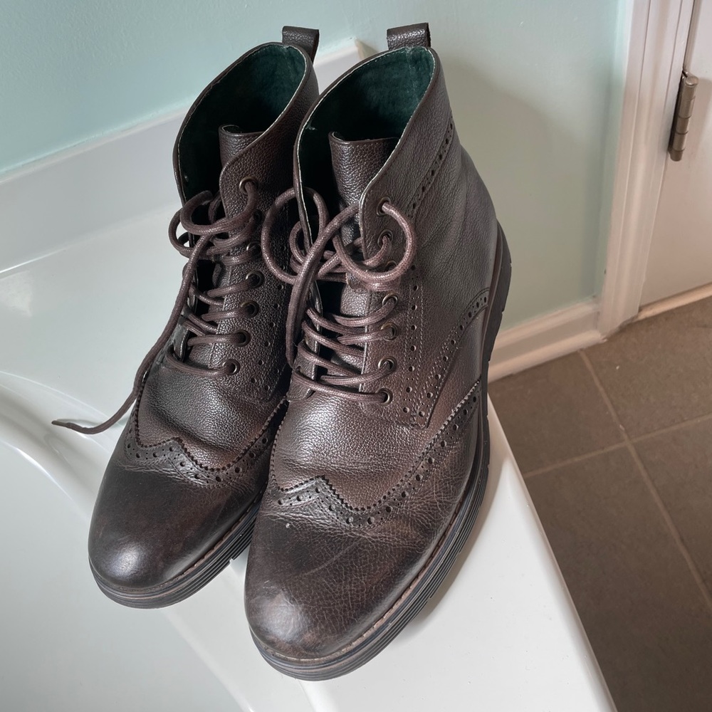 Beautiful new Clark’s Men’s boots size 9.5.